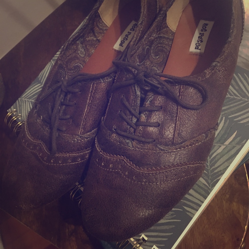 Not rated Oxford flat